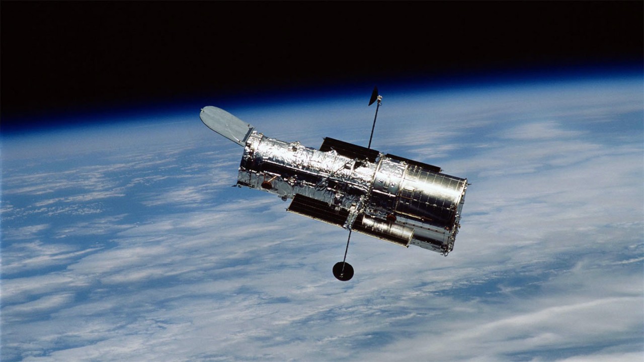 110 Article 10: The Hubble Space Telescope’s Cosmic Revelations 